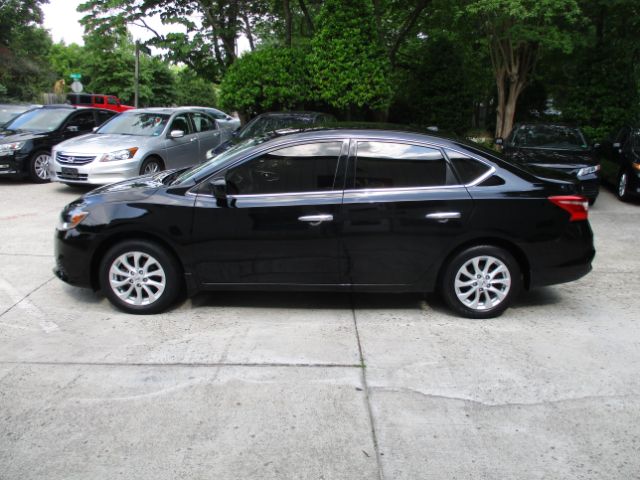 Vehicle image 8 of 65