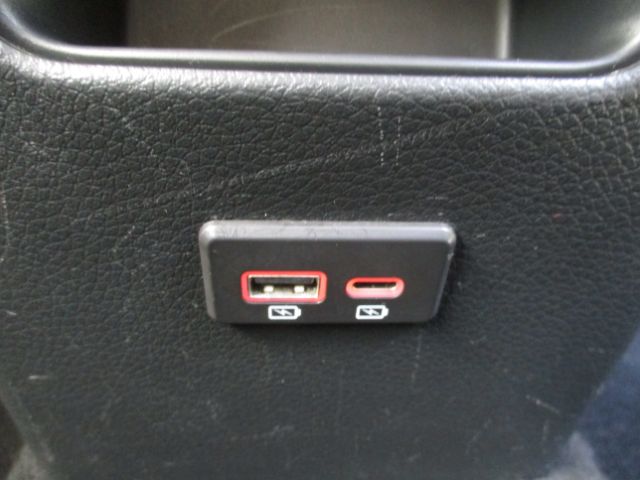Vehicle image 60 of 65