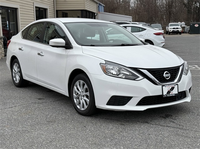 Vehicle image 3 of 23