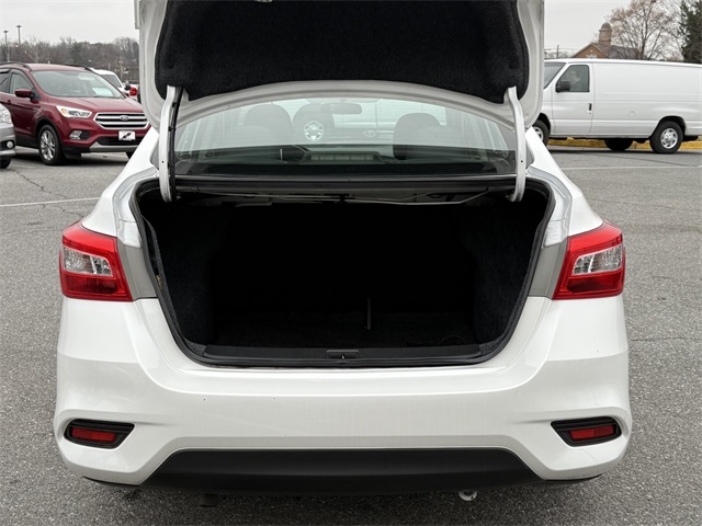 Vehicle image 12 of 23