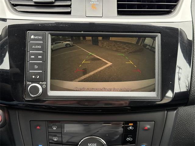 Vehicle image 22 of 23