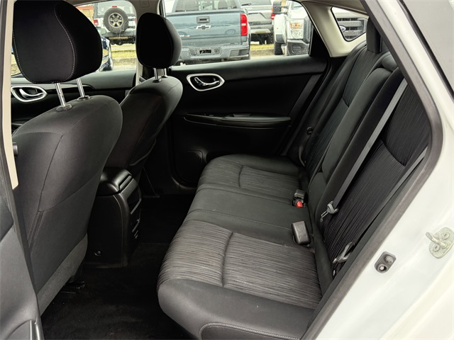 Vehicle image 13 of 23