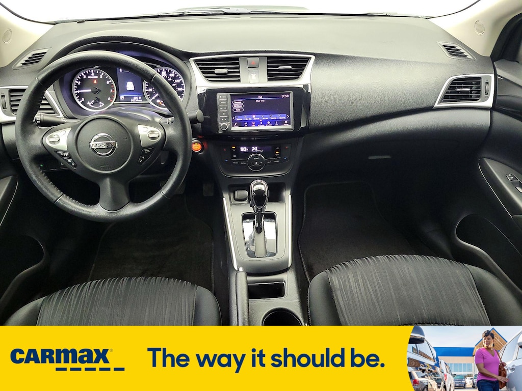 Vehicle image 11 of 30