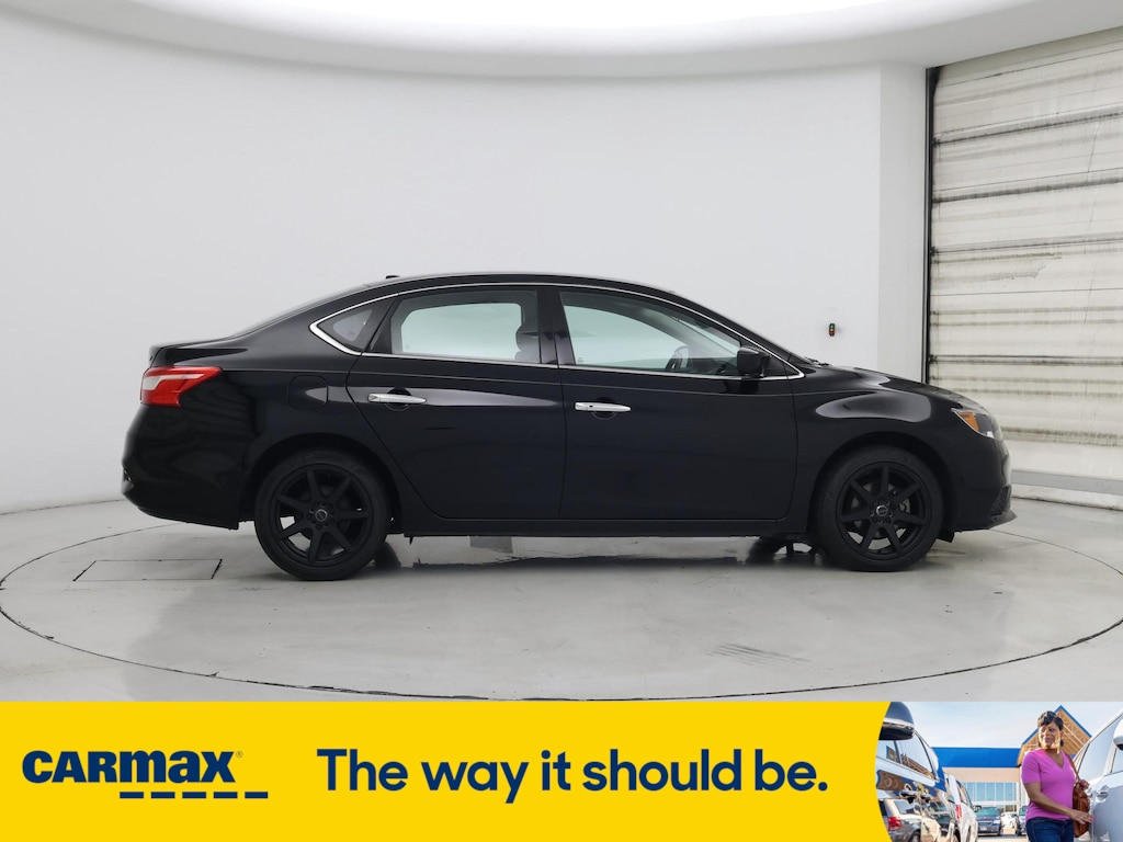 Vehicle image 4 of 27