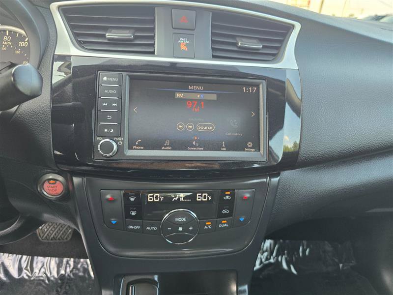 Vehicle image 18 of 34
