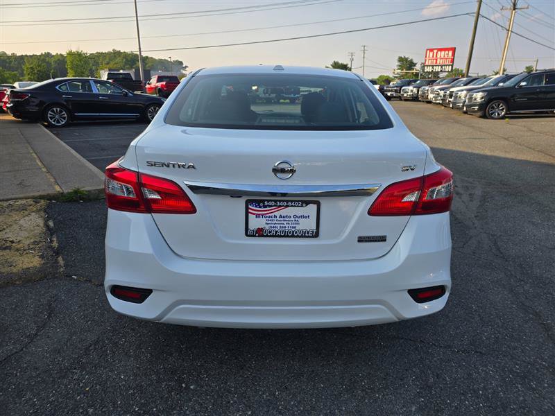 Vehicle image 7 of 34