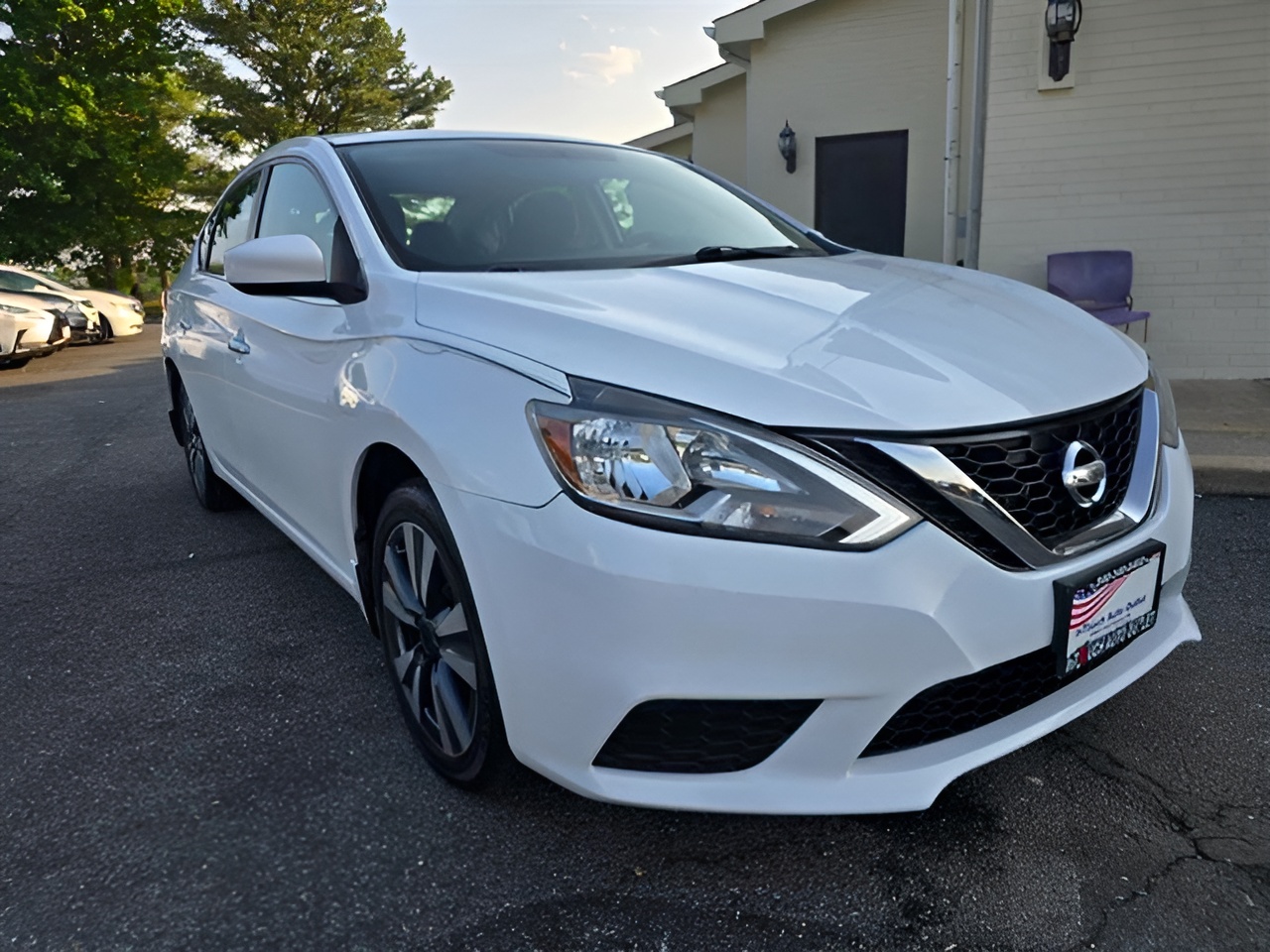 Vehicle image 27 of 34