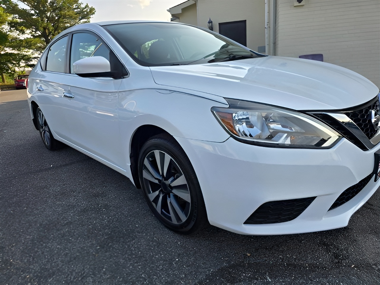 Vehicle image 26 of 34