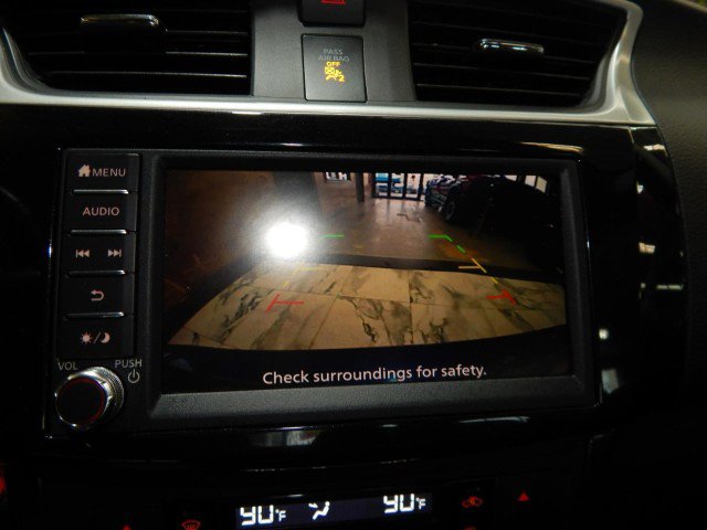Vehicle image 21 of 24