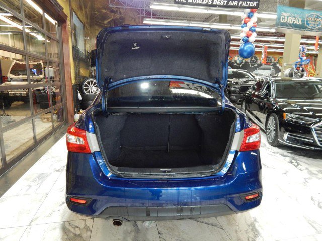 Vehicle image 8 of 24