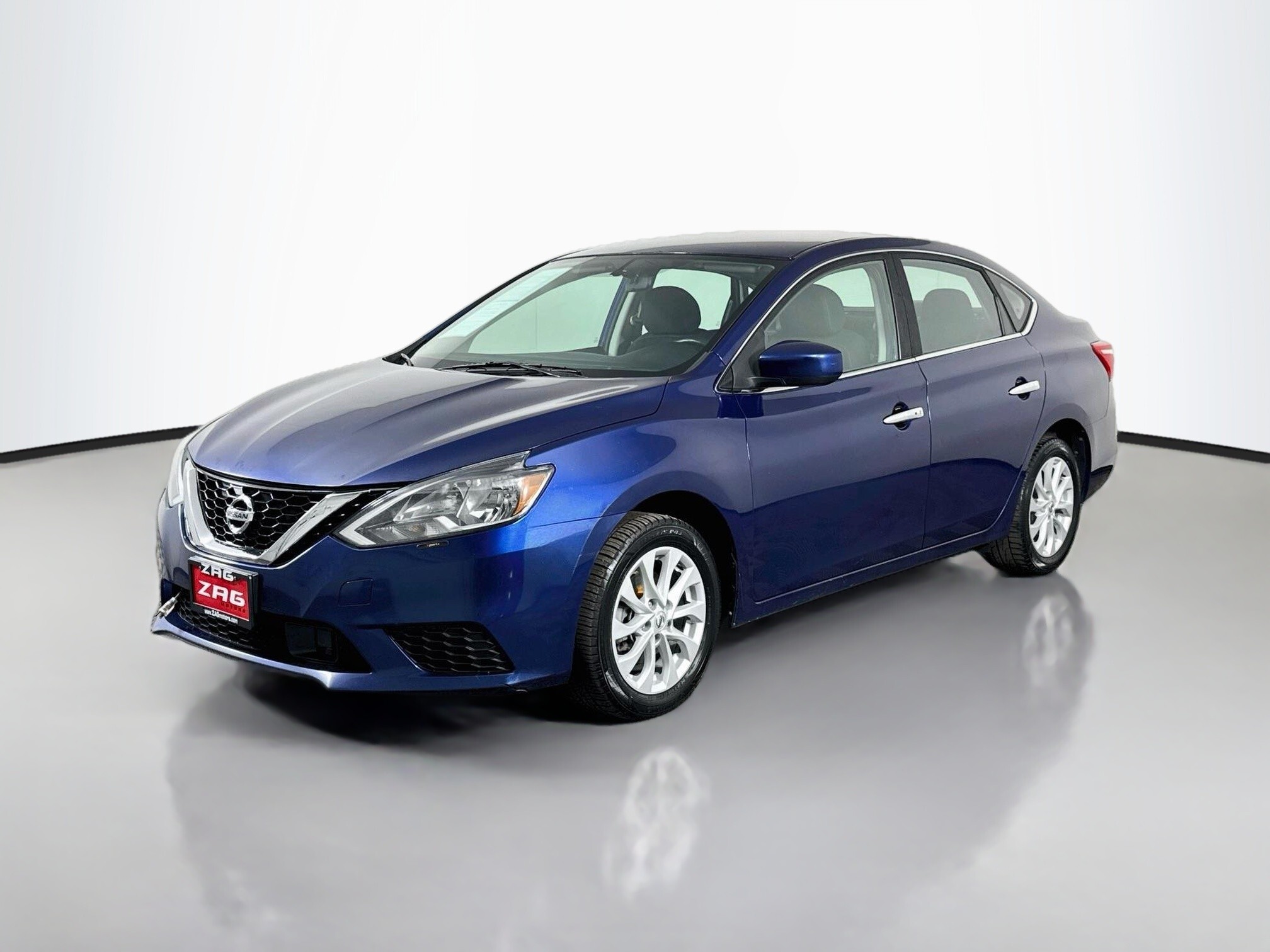 2019 Nissan Sentra SV Image 1 of 42