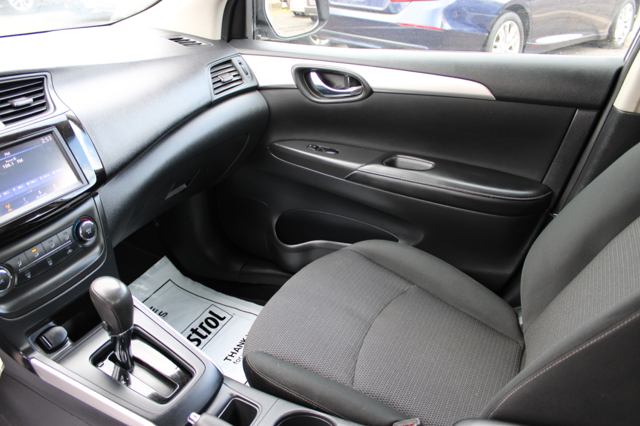 Vehicle image 16 of 24