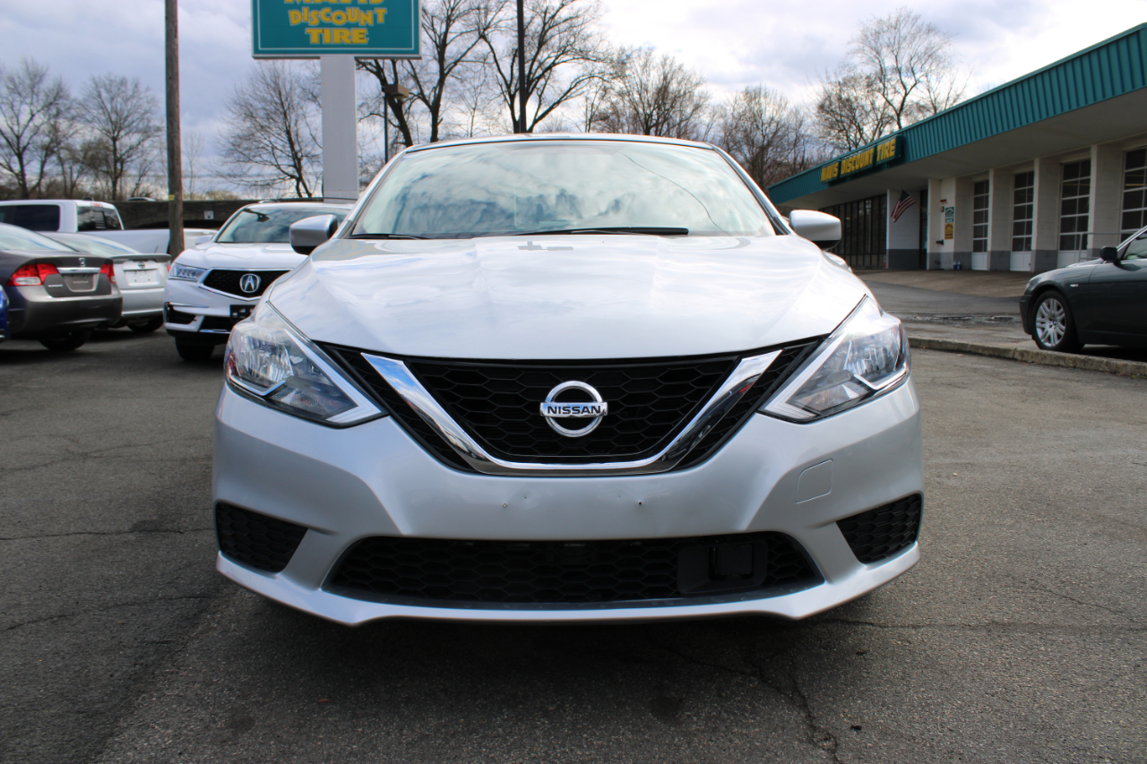 Vehicle image 8 of 24