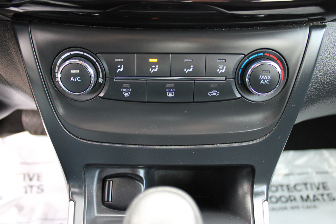 Vehicle image 18 of 24