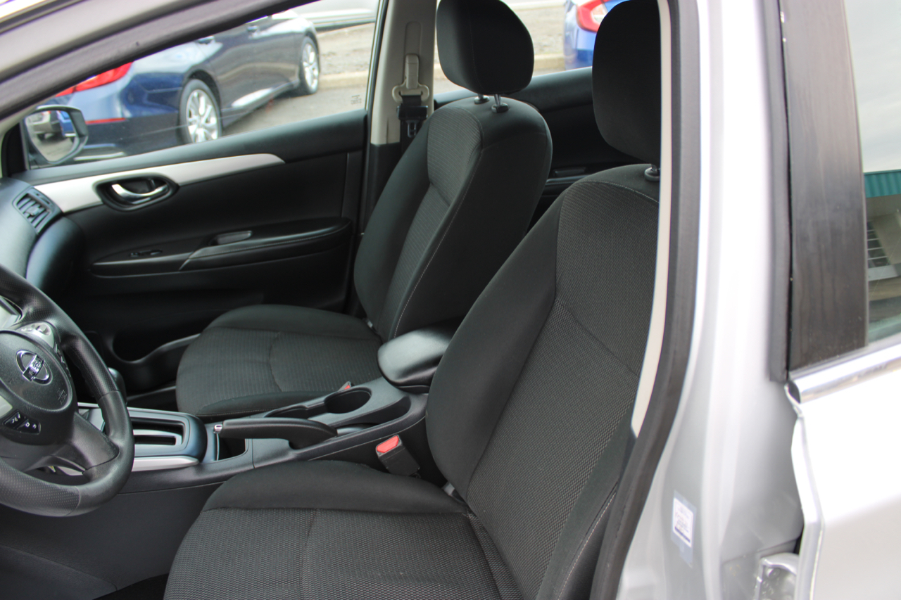Vehicle image 13 of 24