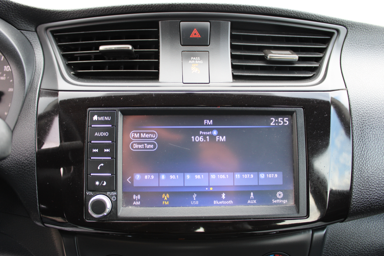 Vehicle image 19 of 24