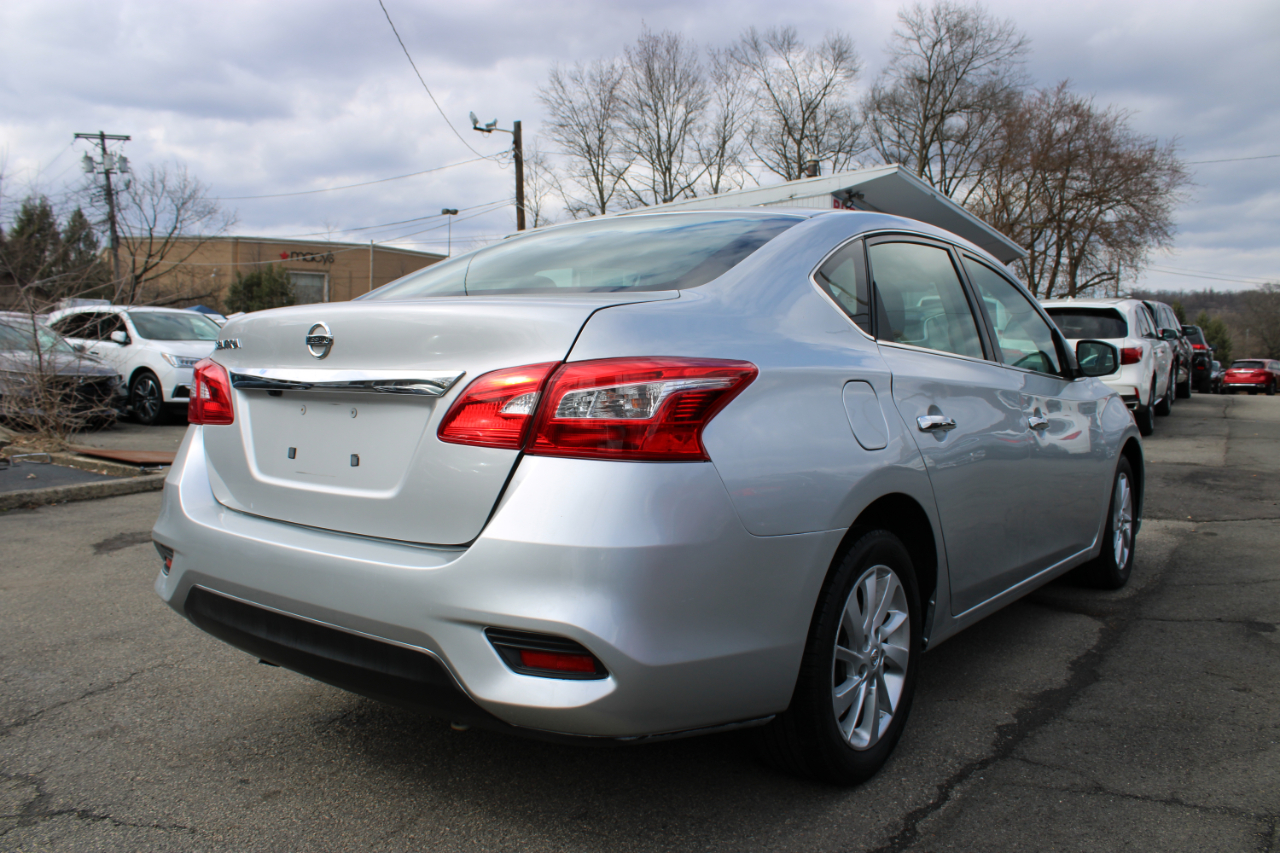 Vehicle image 5 of 24