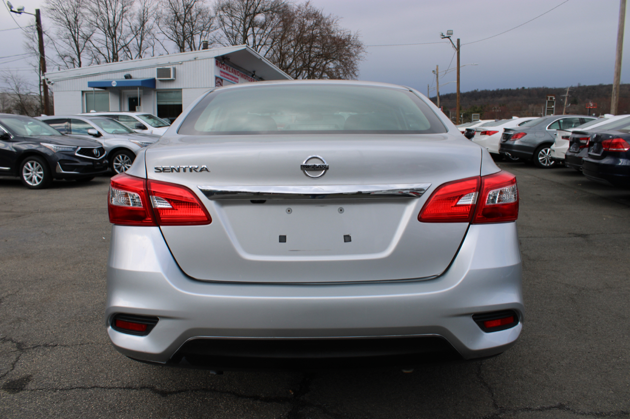 Vehicle image 6 of 24