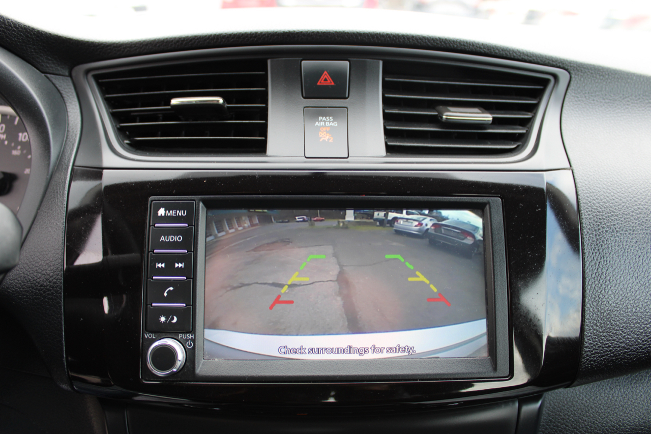 Vehicle image 20 of 24