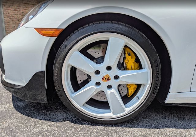 2019 Porsche 911 Turbo S Image 13 of 40