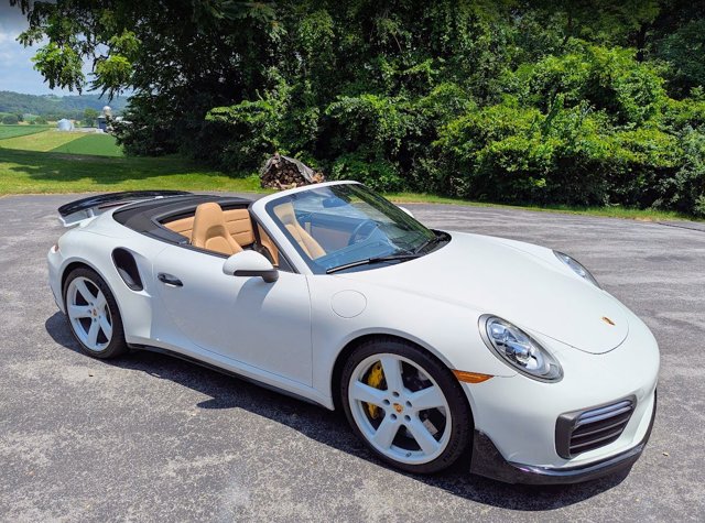 2019 Porsche 911 Turbo S Image 3 of 40
