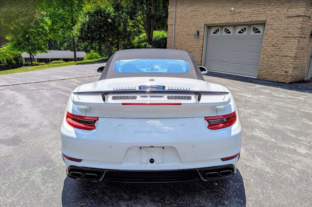 2019 Porsche 911 Turbo S Image 9 of 40