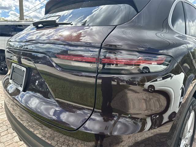 2019 Porsche Cayenne Base Image 34 of 40