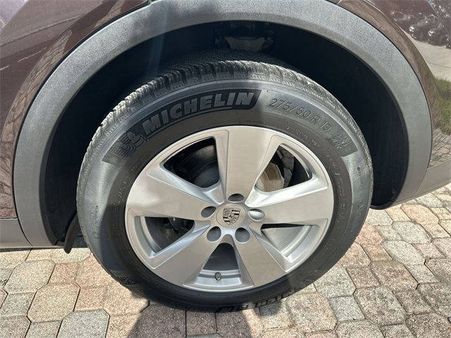 2019 Porsche Cayenne Base Image 11 of 40