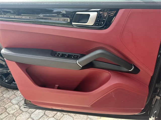 2019 Porsche Cayenne Base Image 26 of 40