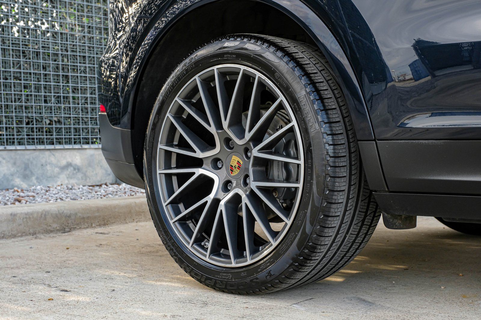 2019 Porsche Cayenne S Image 13 of 53