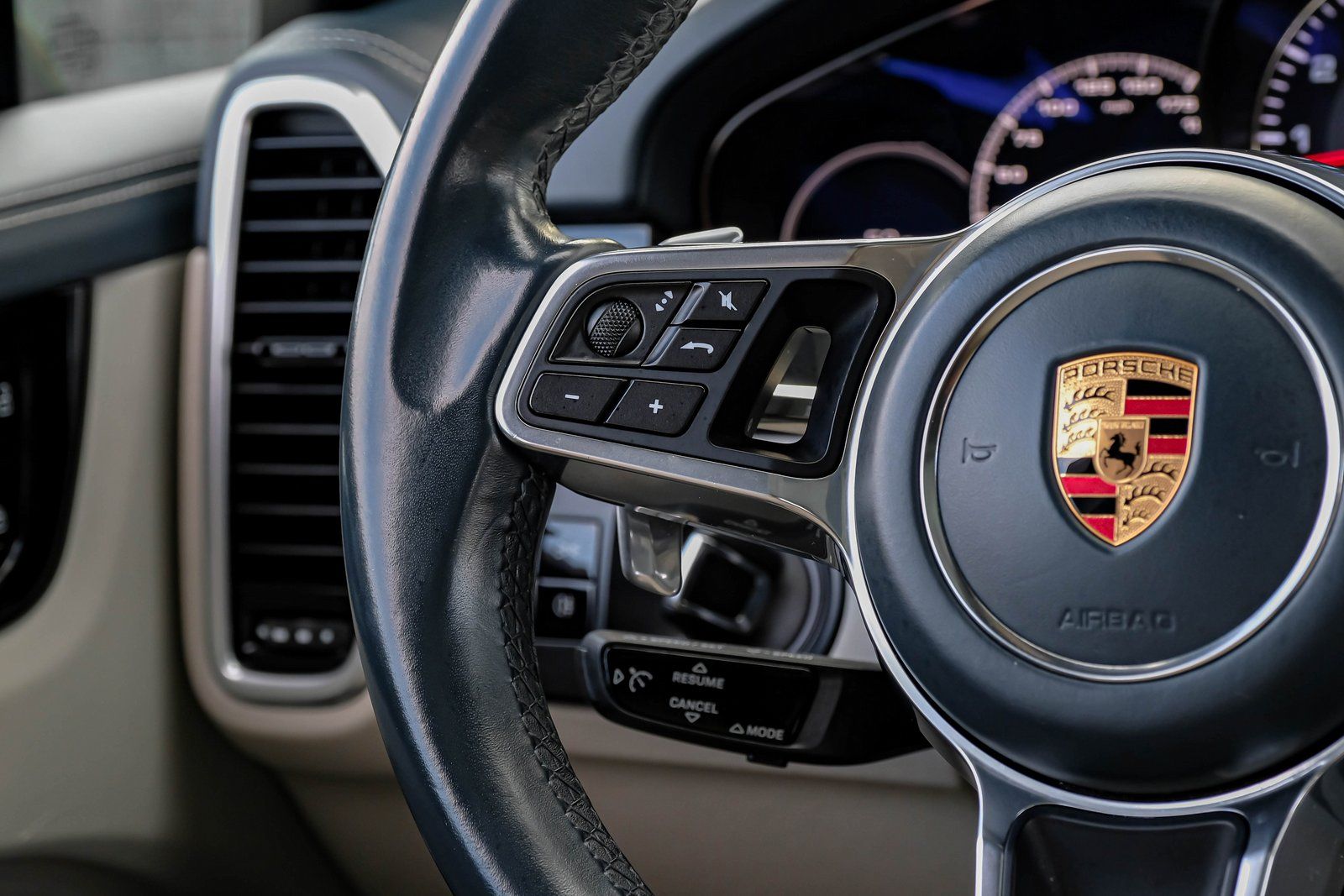 2019 Porsche Cayenne S Image 48 of 53