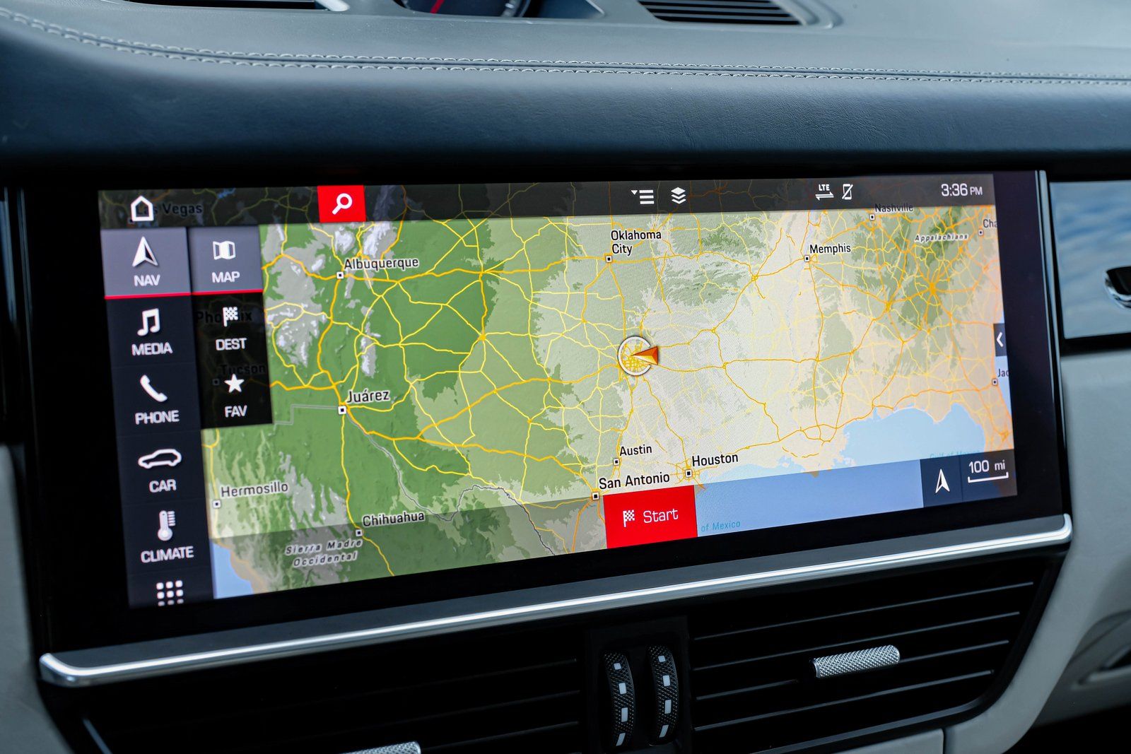 2019 Porsche Cayenne S Image 33 of 53