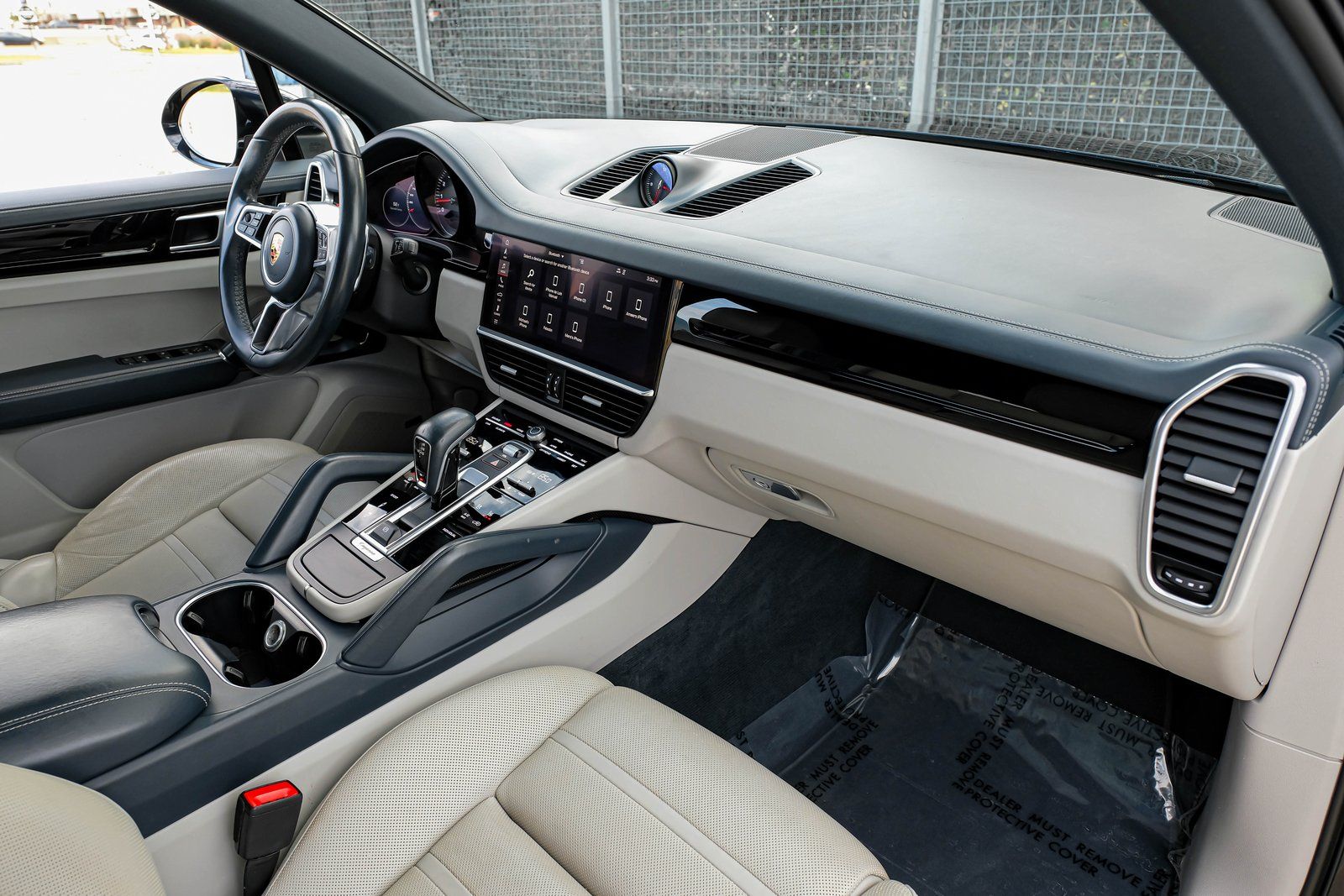 2019 Porsche Cayenne S Image 25 of 53