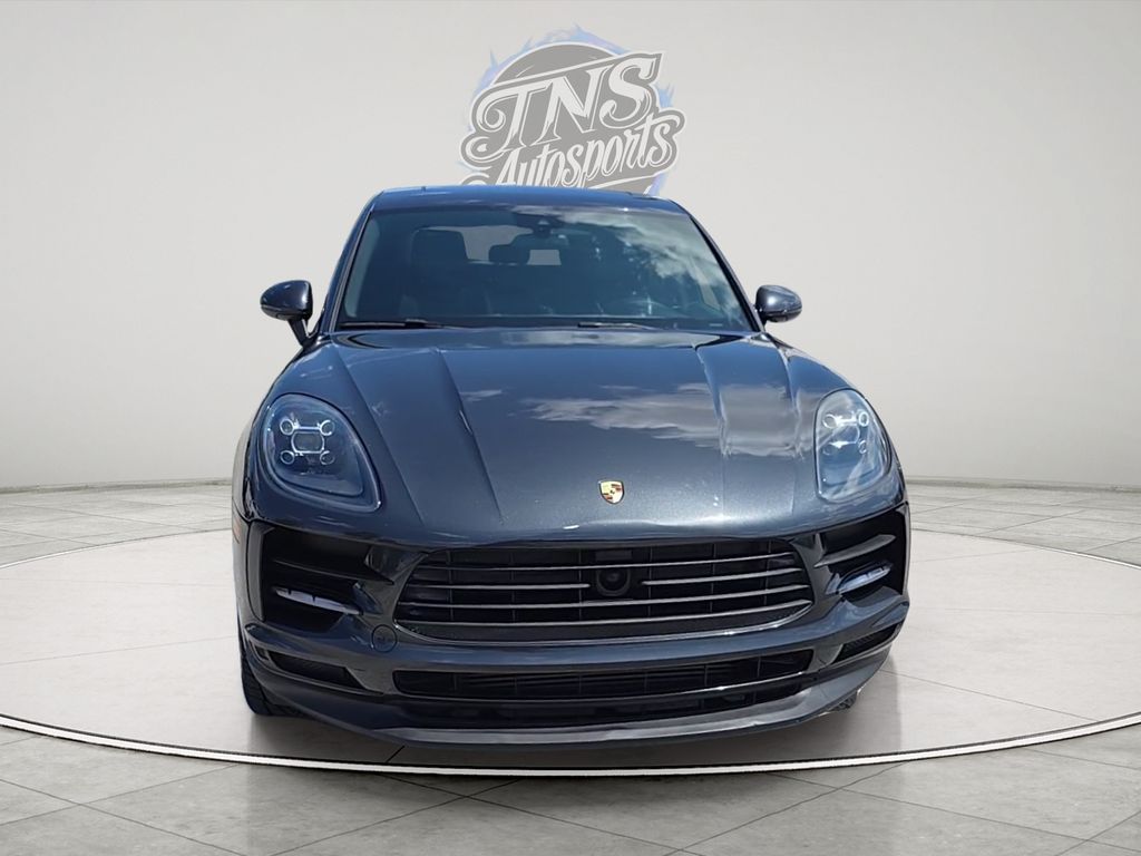 2019 Porsche Macan Base Image 3 of 34