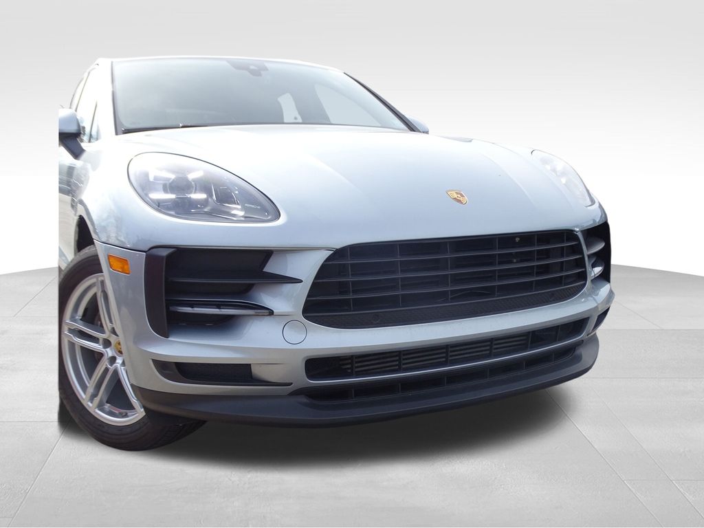 Vehicle image 28 of 30