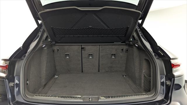 2019 Porsche Macan S Image 11 of 33