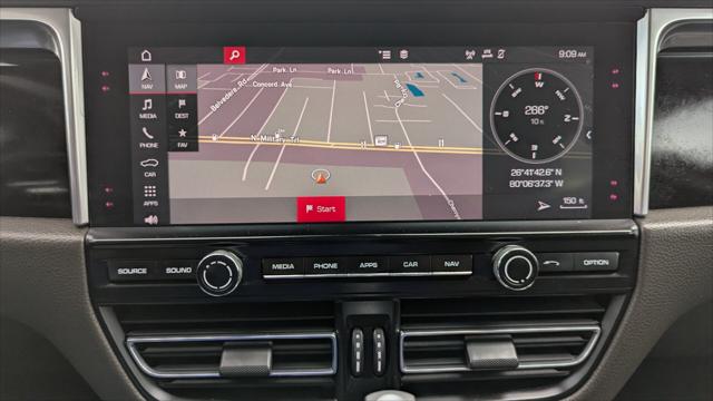 2019 Porsche Macan S Image 21 of 33