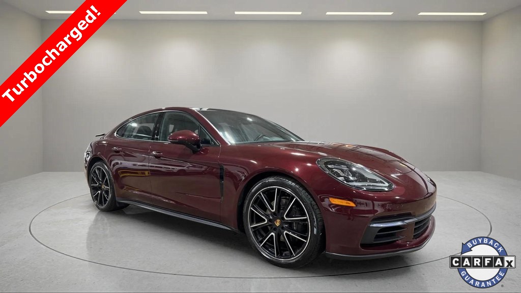 2019 Porsche Panamera 4 Image 3 of 31