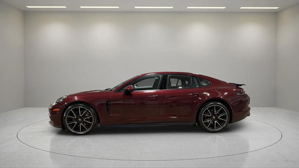 2019 Porsche Panamera 4 Image 8 of 31