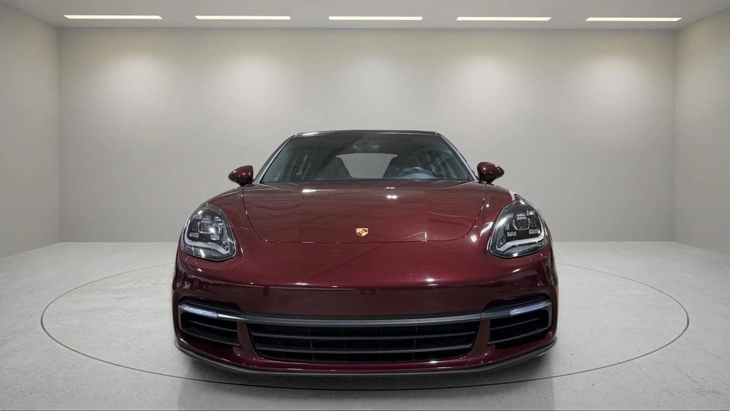 2019 Porsche Panamera 4 Image 2 of 31