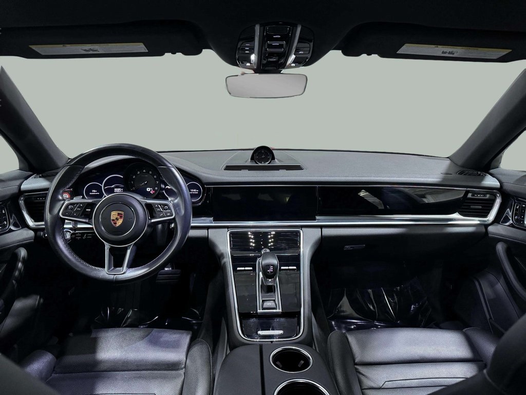 2019 Porsche Panamera 4 Image 14 of 31