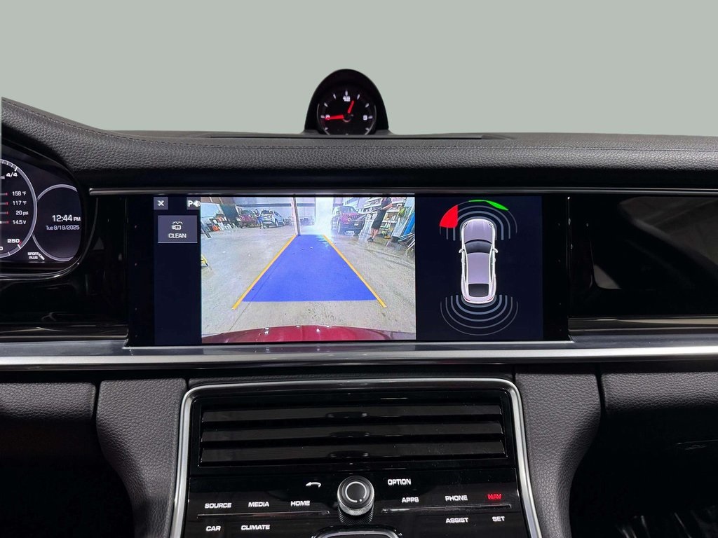 2019 Porsche Panamera 4 Image 20 of 31