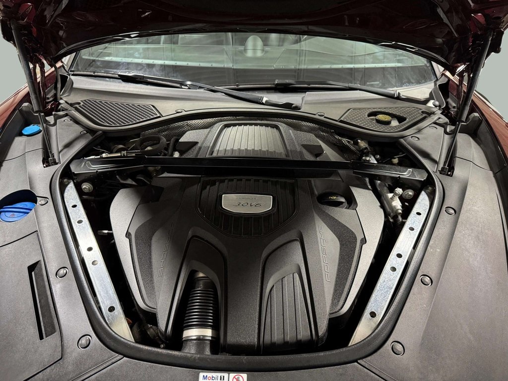 2019 Porsche Panamera 4 Image 26 of 31