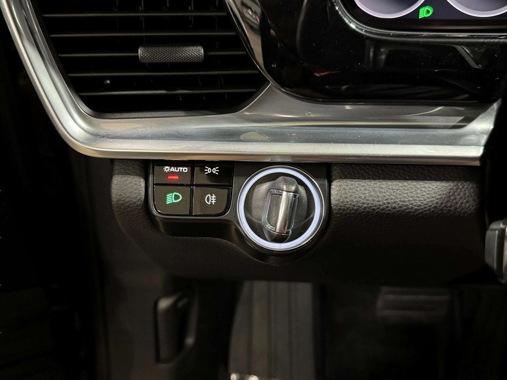 2019 Porsche Panamera 4 Image 29 of 31