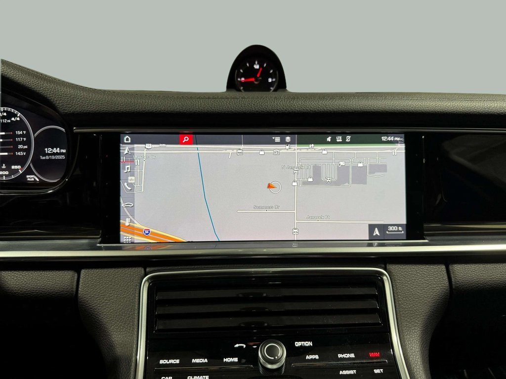 2019 Porsche Panamera 4 Image 19 of 31