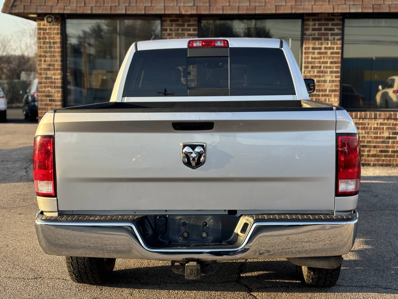 Vehicle image 8 of 29