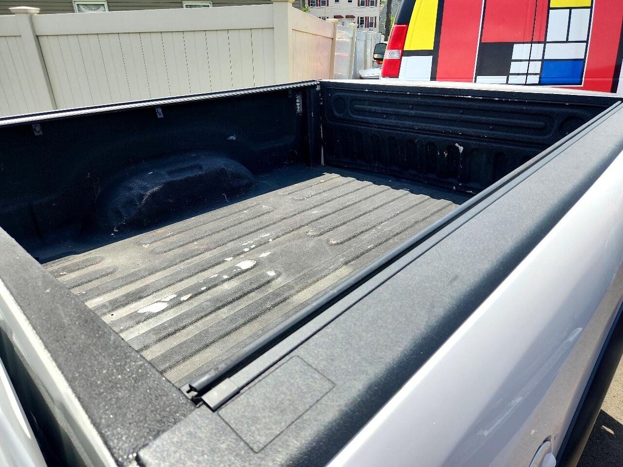 Vehicle image 8 of 26