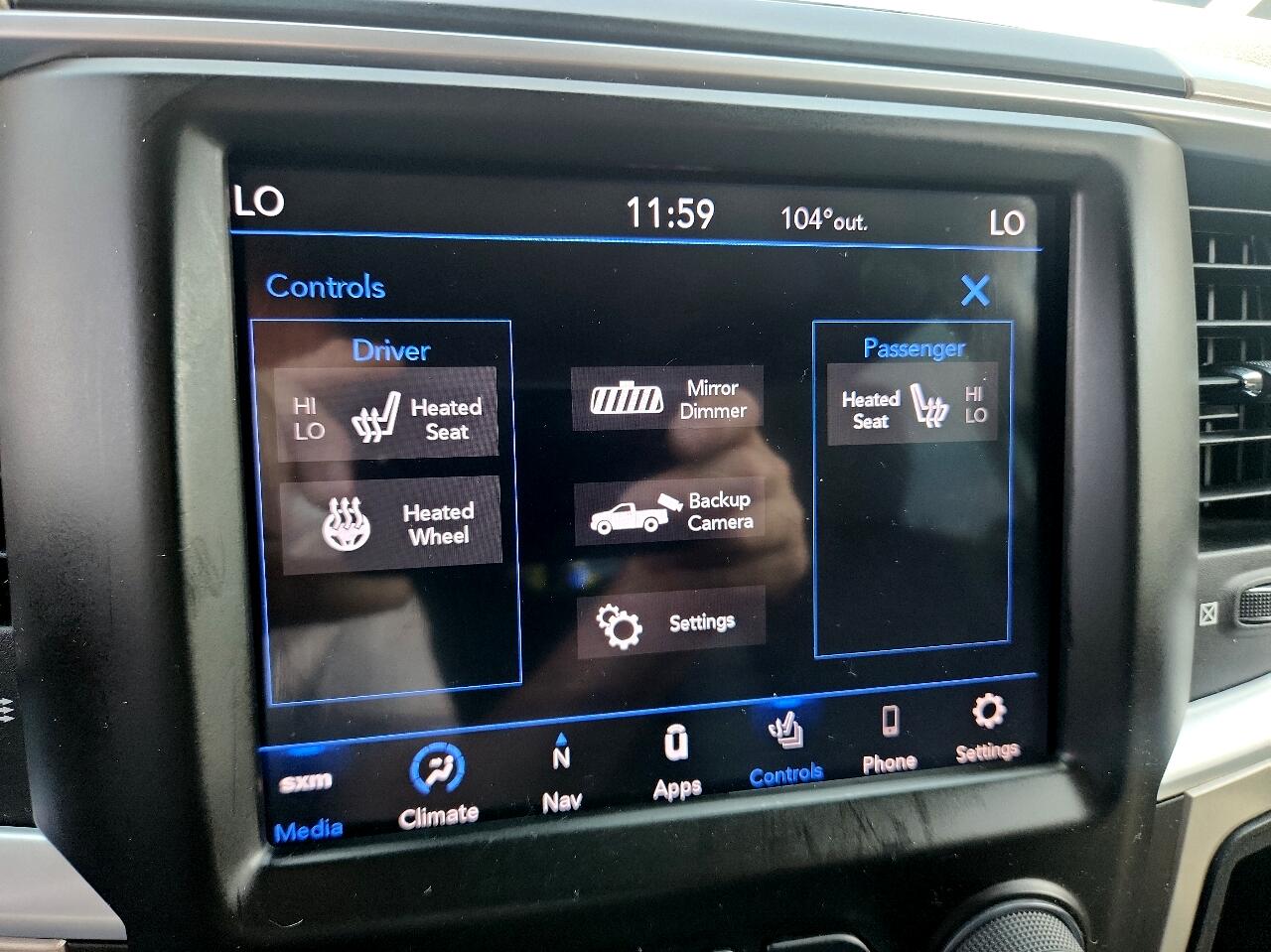 Vehicle image 17 of 26