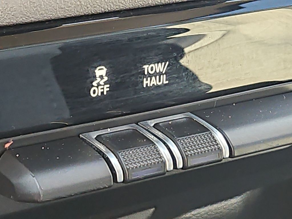 Vehicle image 22 of 30