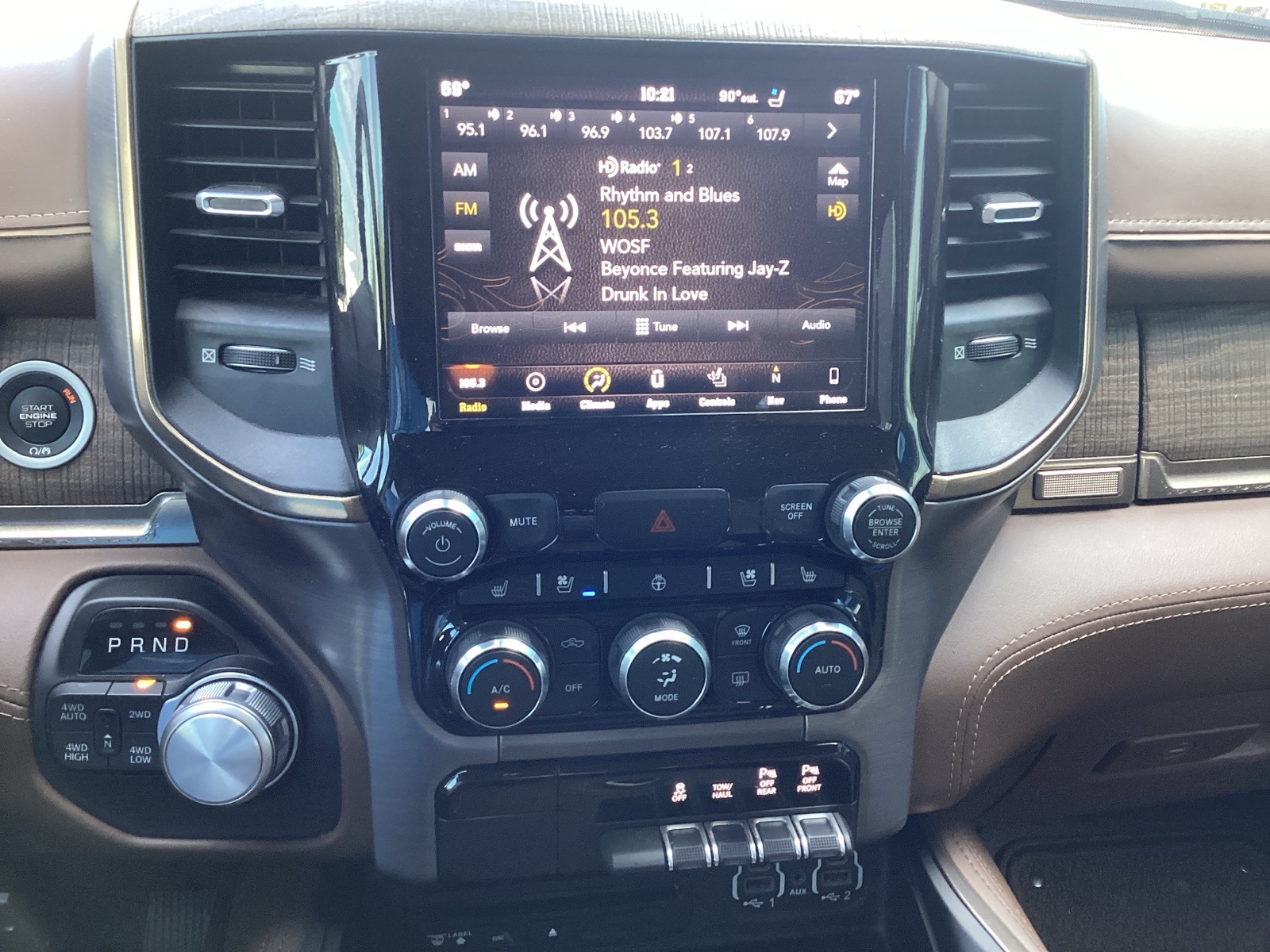 Vehicle image 22 of 27